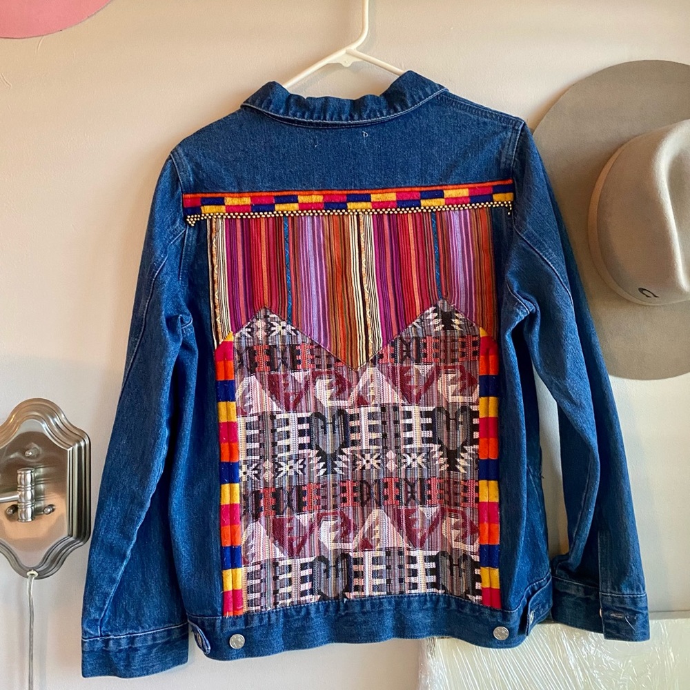 HONEY PUNCH EMBROIDERED JACKET